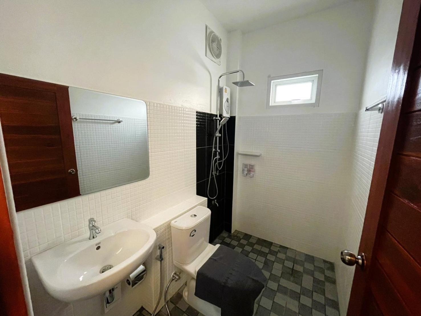 Jeerat House จิรัสเฮ้าส์ Apartment Phayao Exterior photo
